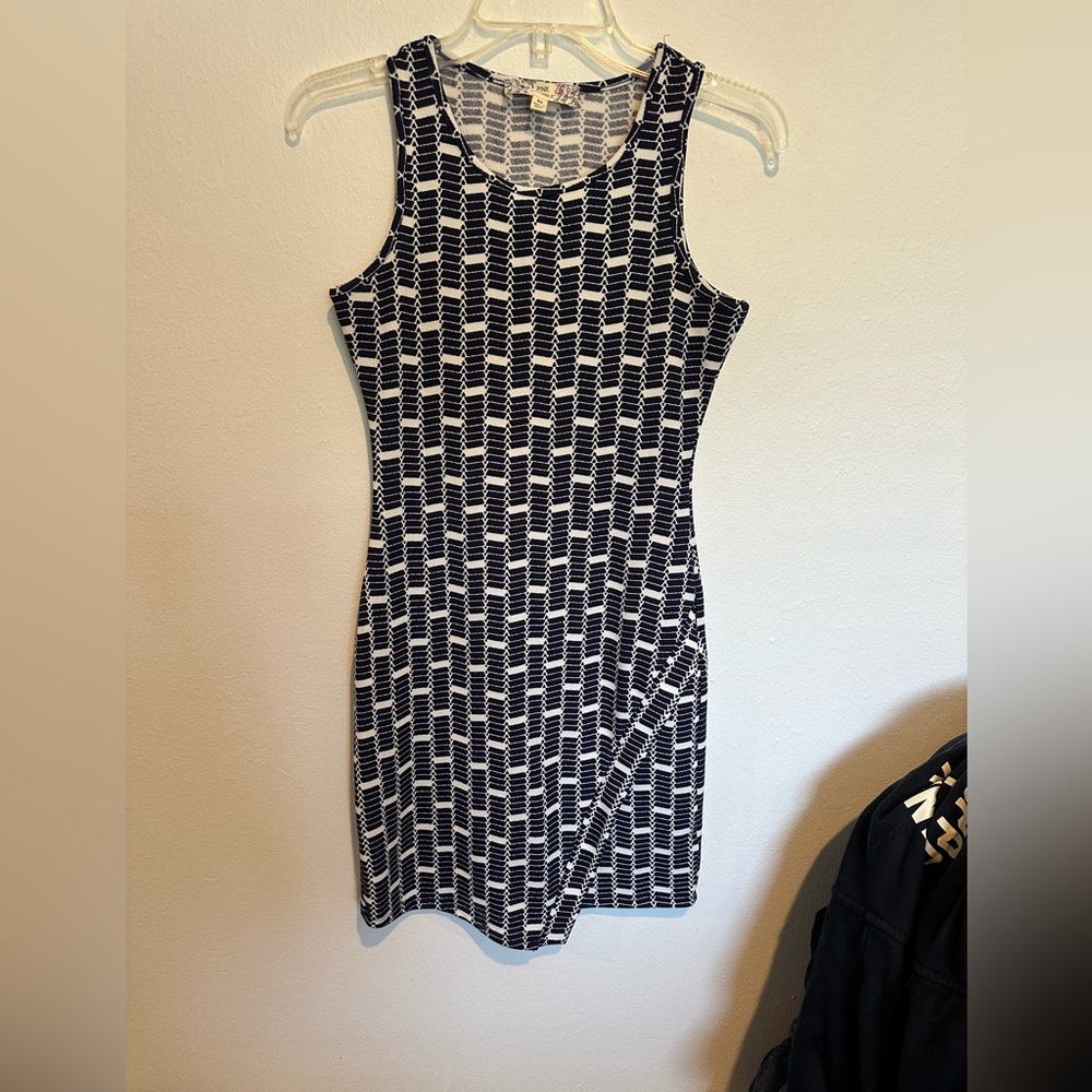 Elegant Black and White Patterned Dress